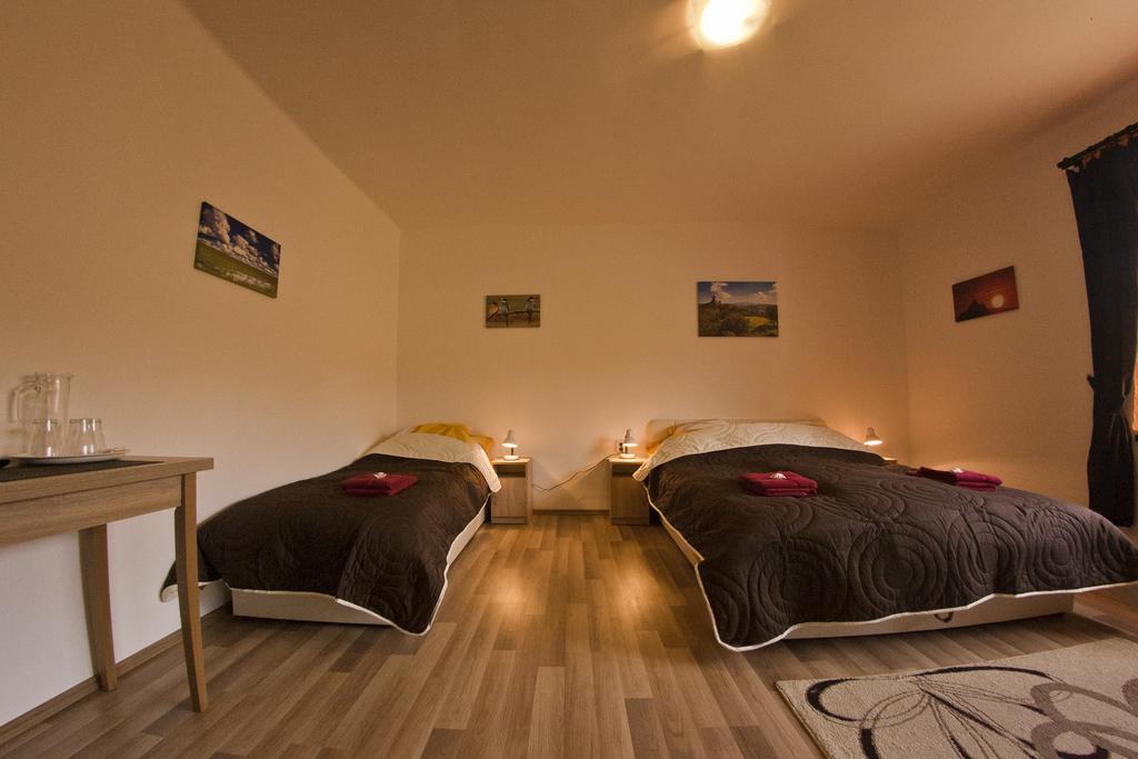 Macskakő Vendégház Somoskoujfalu Exterior foto